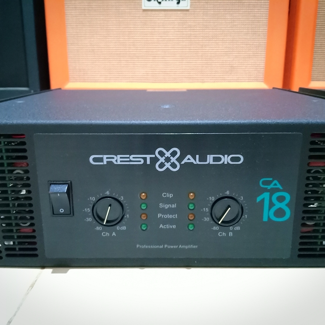 Crest Audio CA18 Power Amplifier
